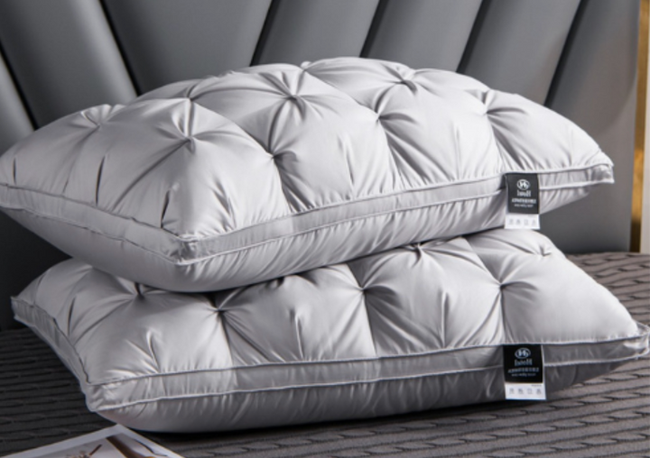 Sisica | Goose Down Pillow with Knotted Design for Comfort