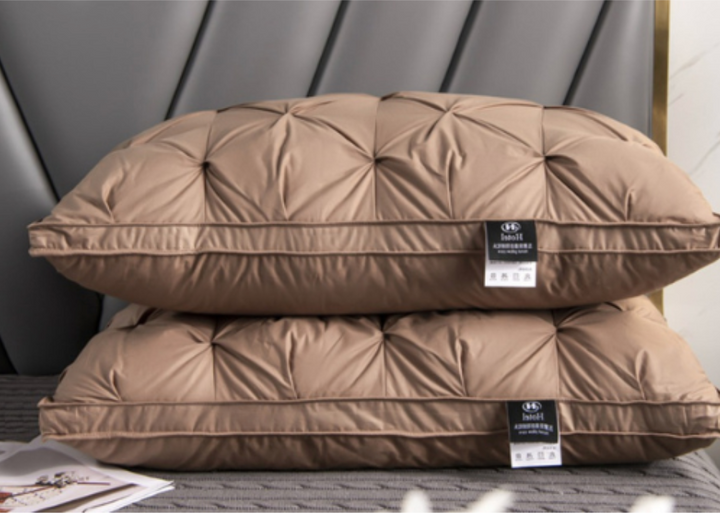 Sisica | Goose Down Pillow with Knotted Design for Comfort
